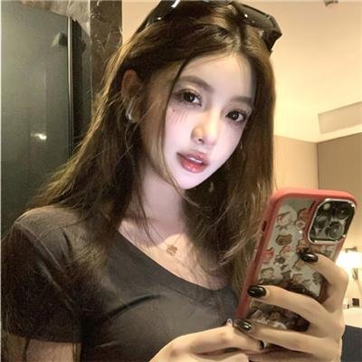 手提箱女郎